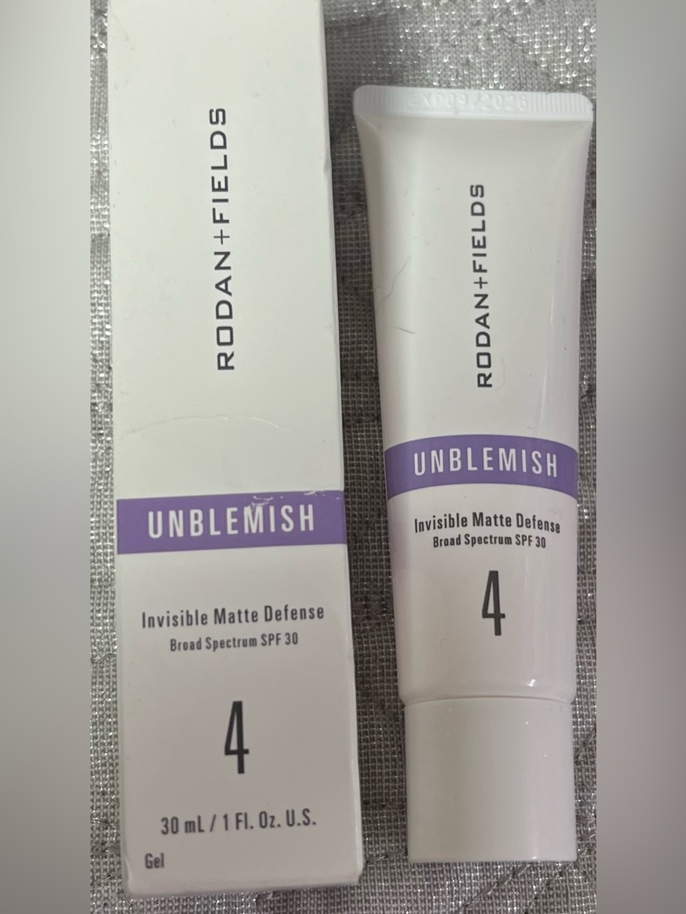 Rodan + Fields UNBLEMISH Invisible Matte Defense Broad Spectrum SPF 30